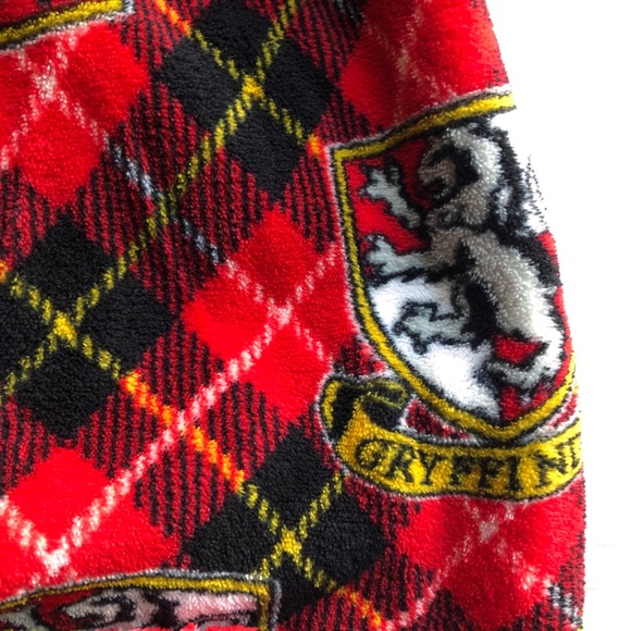 NWOT HP GRYFFINDOR Crest Fleece Pants - Picture 5 of 6